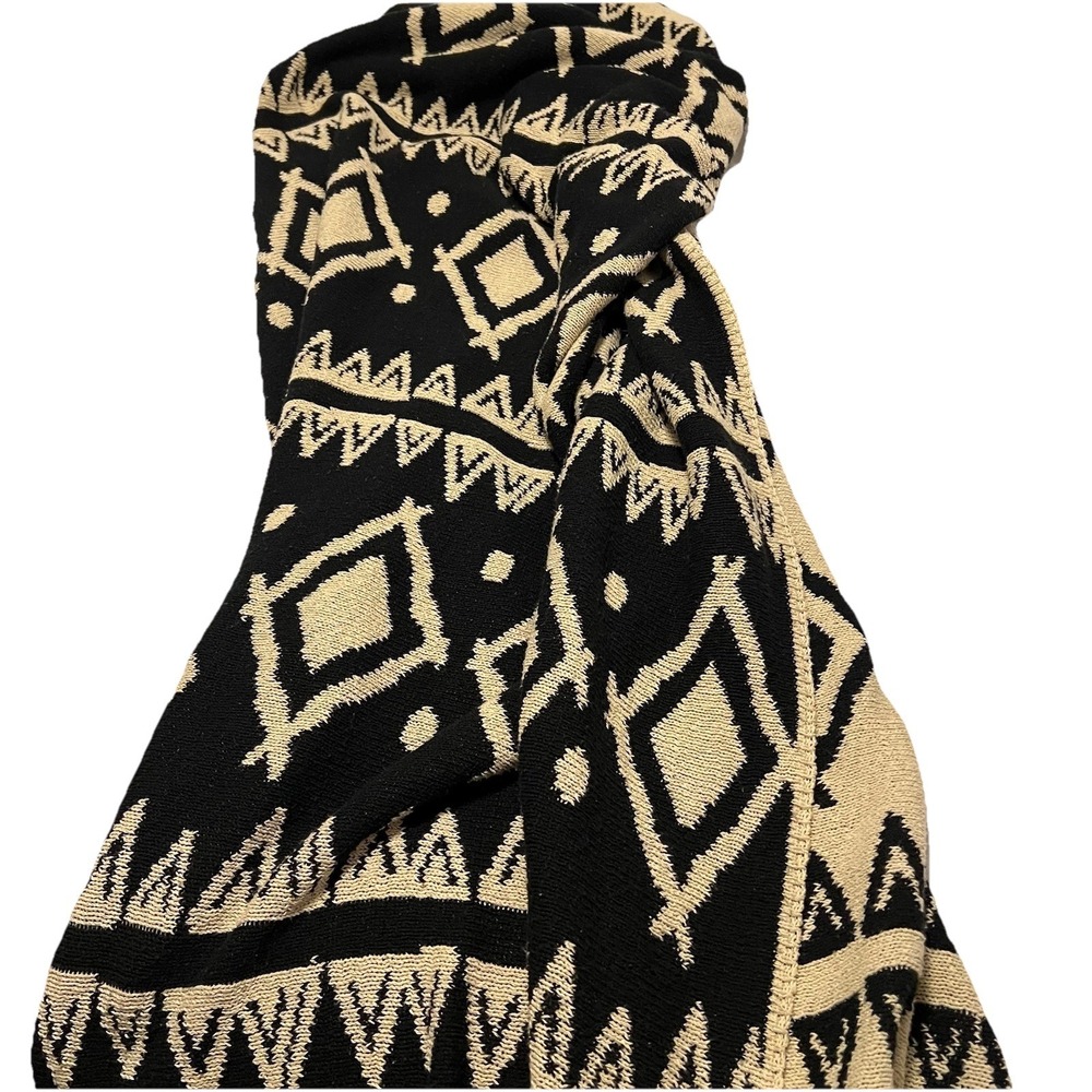 in2green Recycled Southwest Knit Throw Blanket Aztec Tribal Indoor Outdoor USA